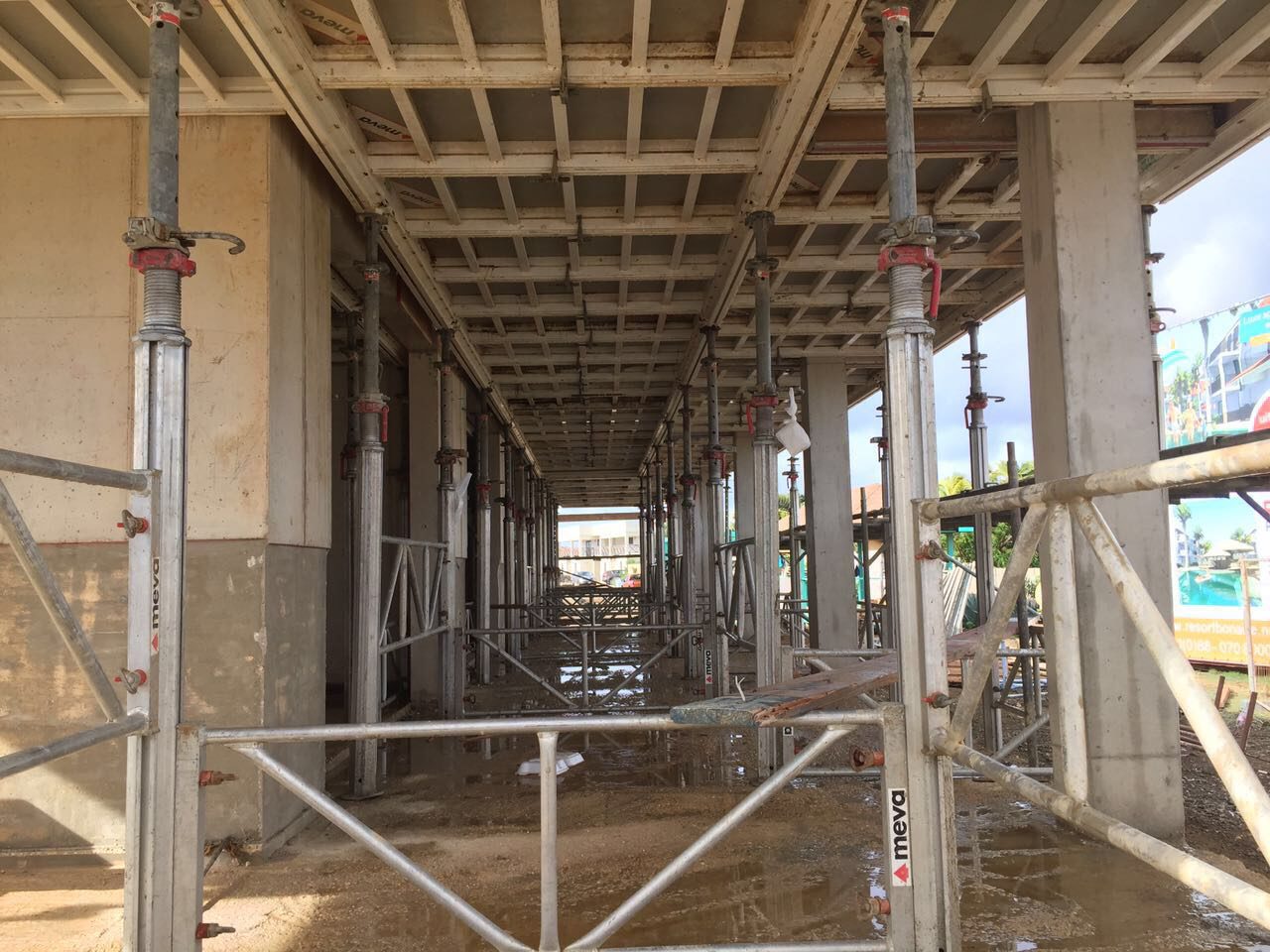 De bouw van Resort Bonaire construção