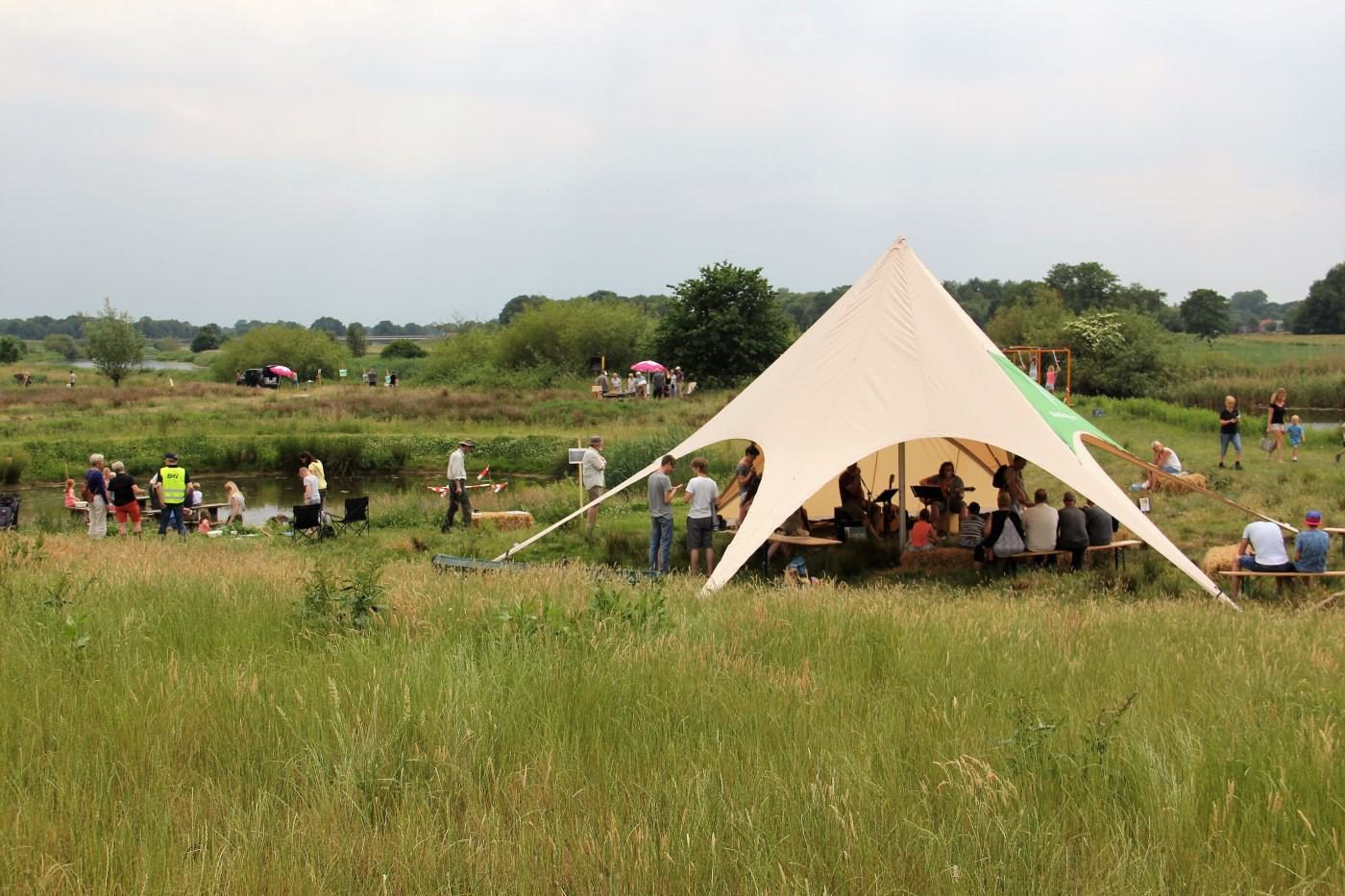 Sfeer impressie van het Vechtival in Hardenberg