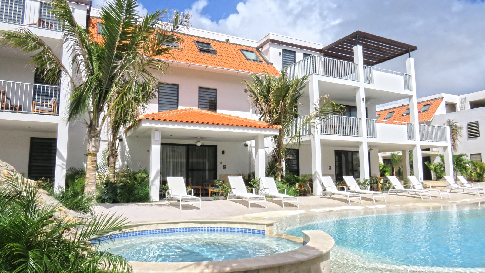 Take a look at good resorts on Bonaire The good resorts on Bonaire? Resort Bonaire is one of them and made to enjoy and relax during your vacation. Want to stay in a new apartment?