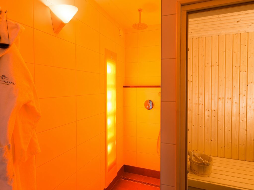 Your Indulgence Package at Hof van Salland - Wellness sun shower and Finnish sauna