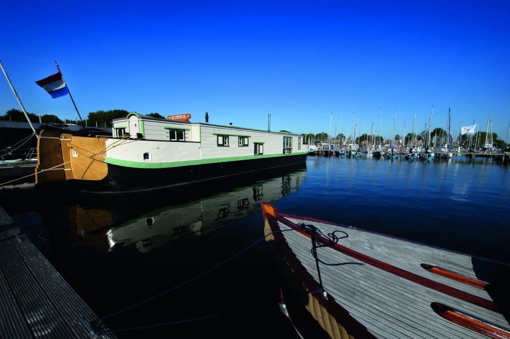 Hausboot De Zwerver