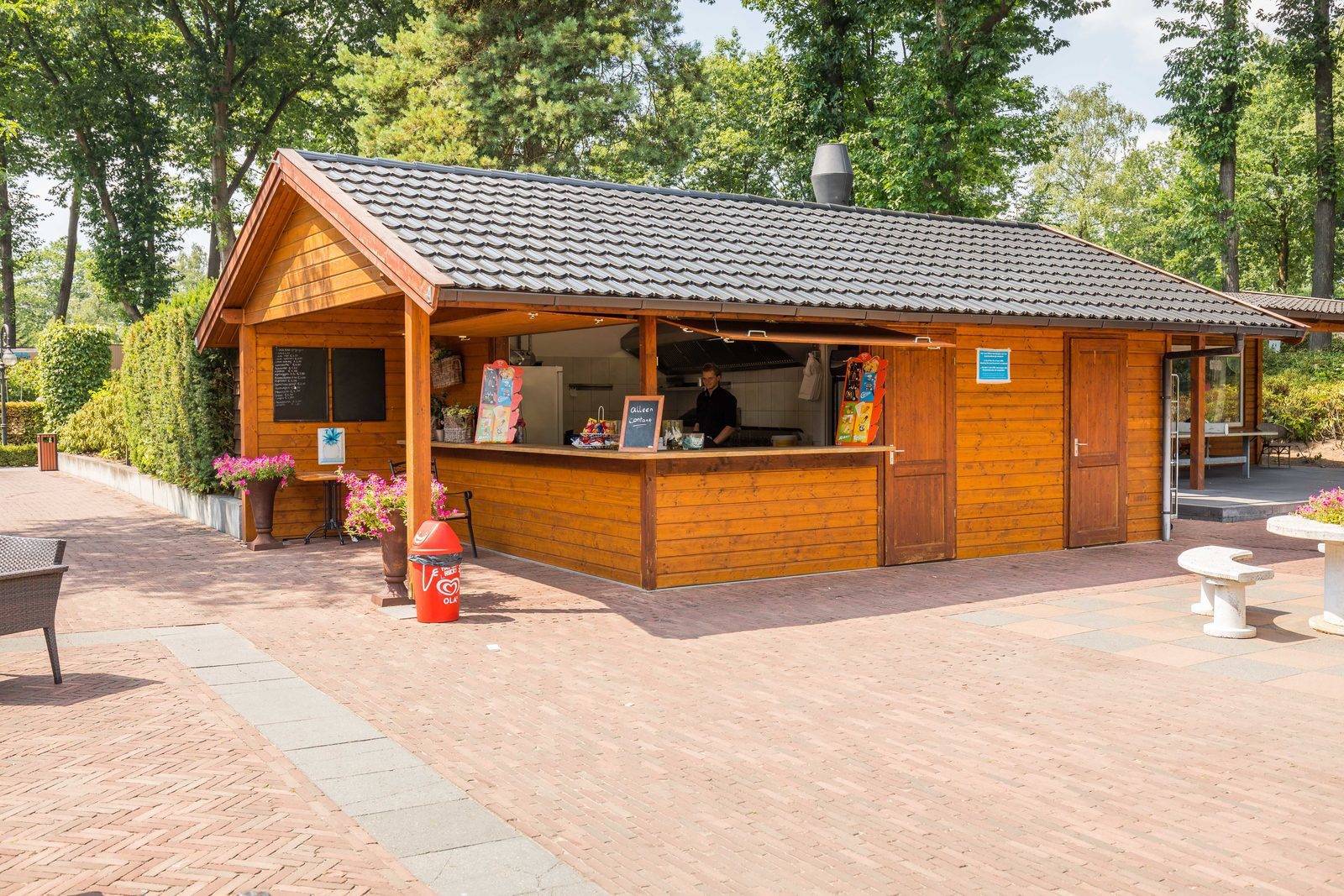 Snack bar
