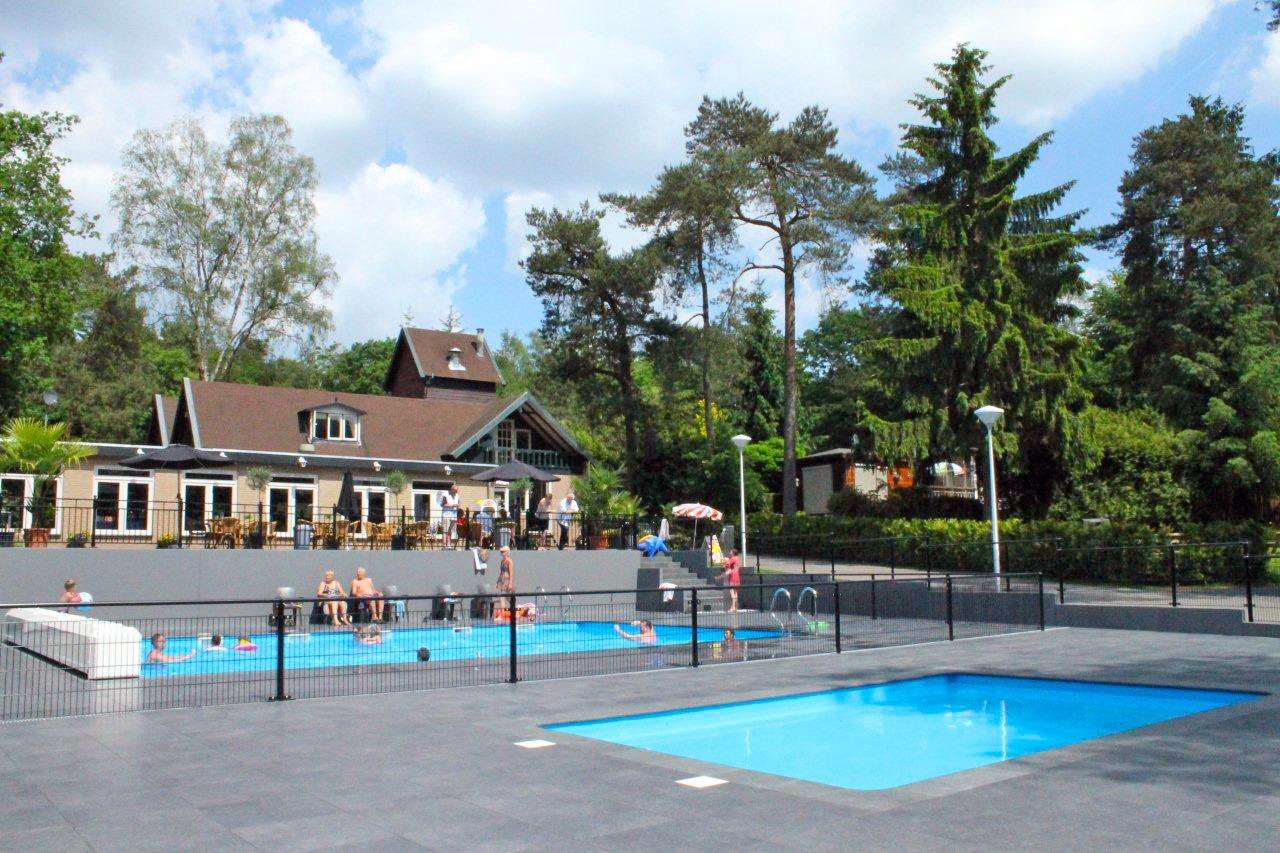 Piscine du parc de vacances de Beekbergen