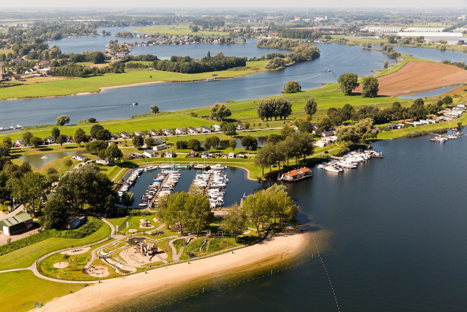 Recreatiepark Het Esmeer | Vakantiepark In Aalst (Gelderland)