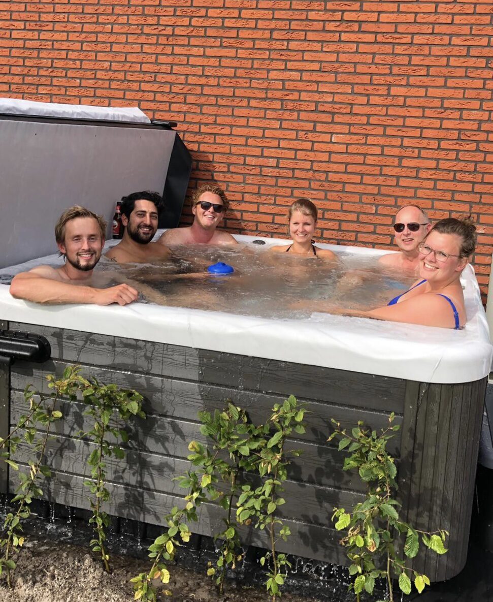 Jacuzzi