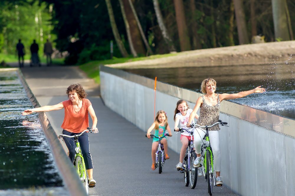 Fietsen door het water Limburg