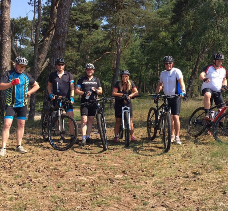 Mountainbiken met parkeigenaar Thij