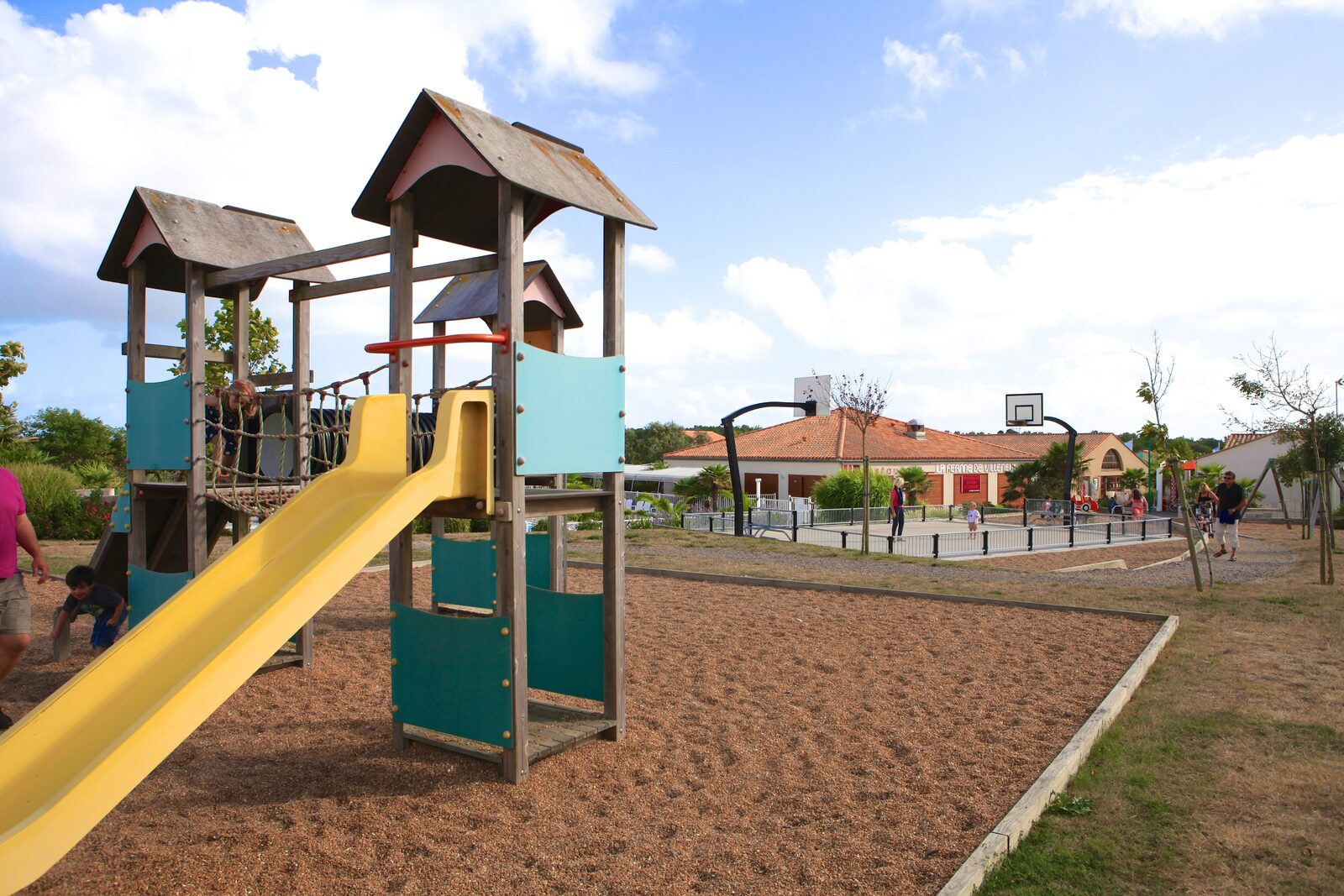 L’aire de jeux pour enfants