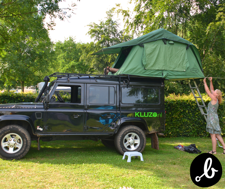 opzetten tent op jeep kamperen opzetten tent op jeep kamperen