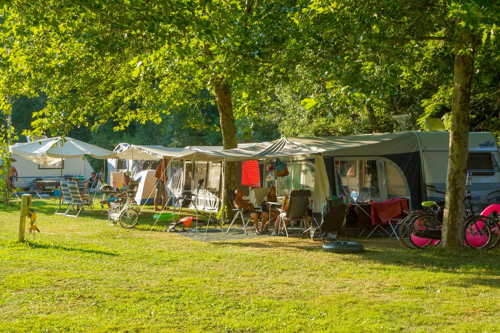 tenten kamperen tentplekken plekken kampeerplekken